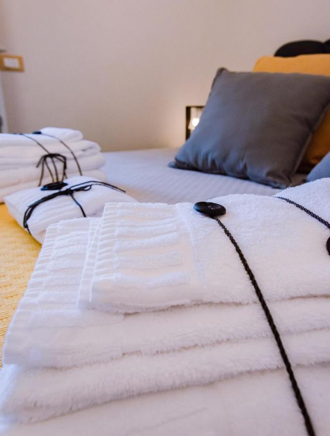 아망테 Dimora Cavour B&B 외부 사진