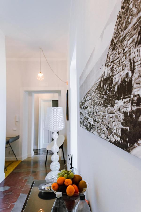 아망테 Dimora Cavour B&B 외부 사진