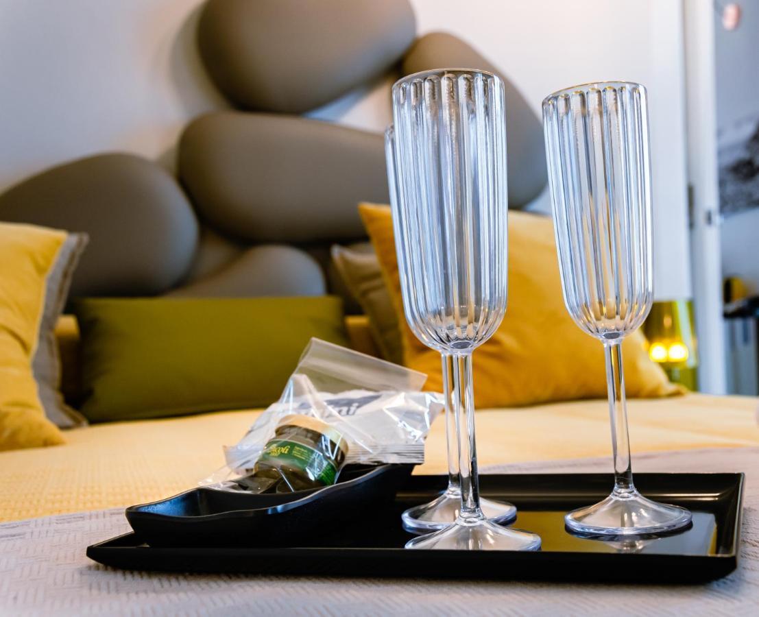 아망테 Dimora Cavour B&B 외부 사진