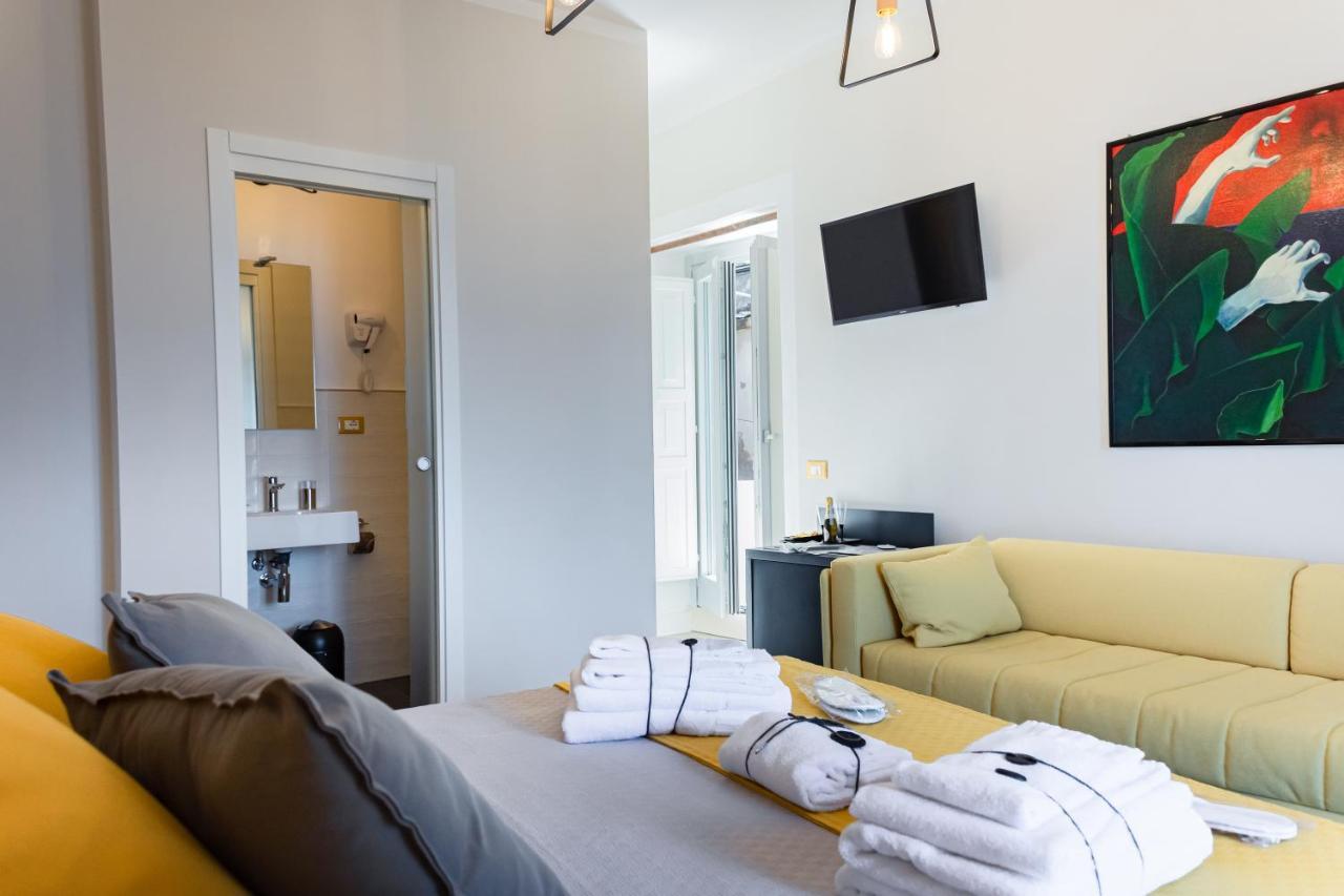 아망테 Dimora Cavour B&B 외부 사진