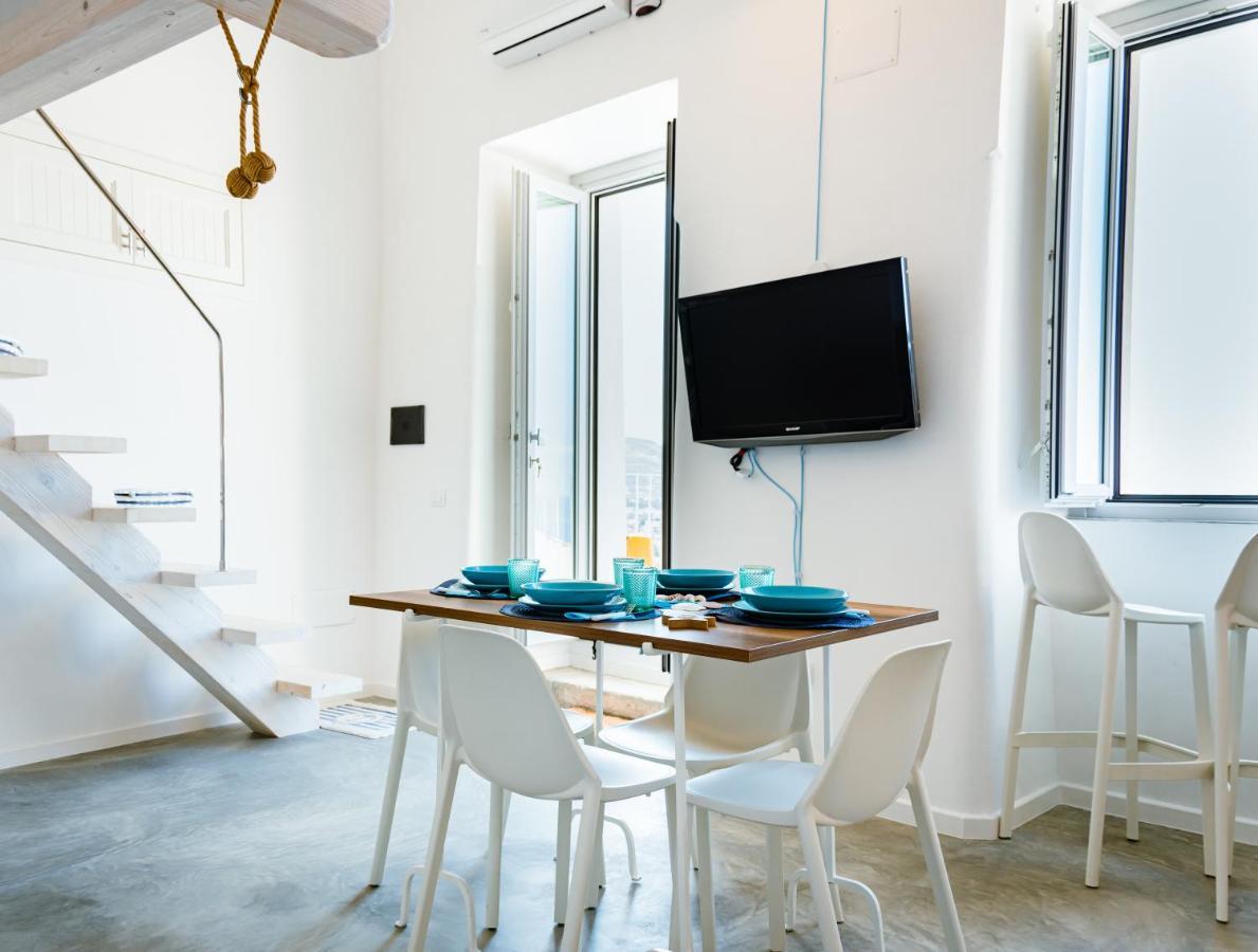 아망테 Dimora Cavour B&B 외부 사진